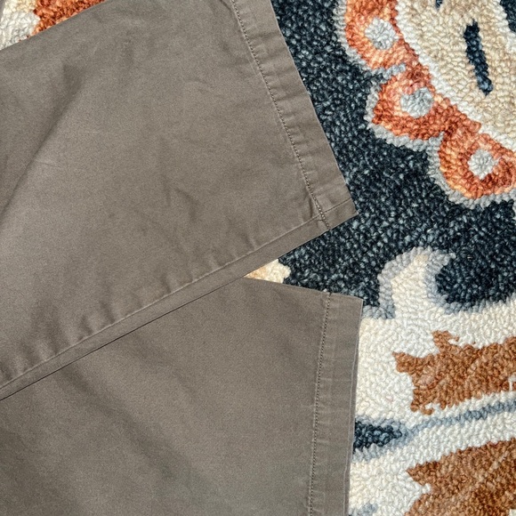 Banana Republic Gavin Fit straight leg chinos - Picture 7 of 8